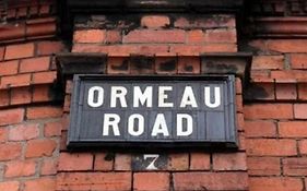 Ormeau Road Stylish Double Bedroom Luxury Apartment